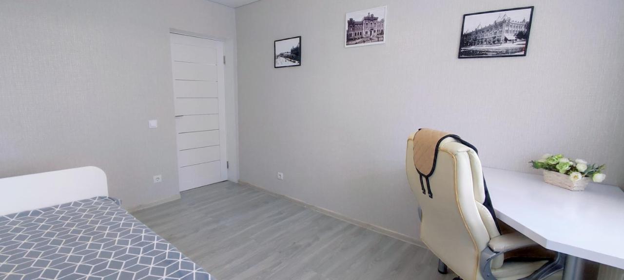 Large Apartment Near The Airport And City Center Chişinǎu Buitenkant foto